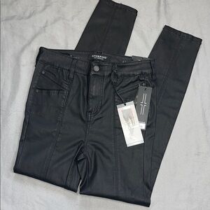 NWT Liverpool Women's Dark Black Coated Denim Skinny Jeans 6